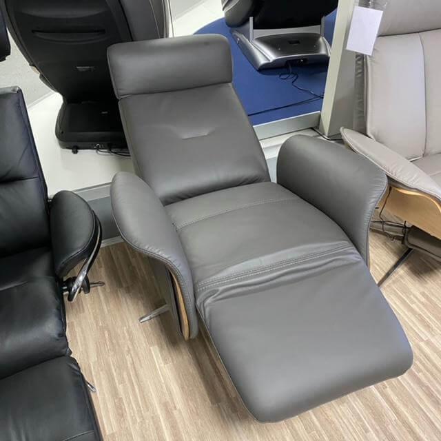 IMG - Sessel Modell Space Leder Prime 316 Grey Gestell Stern Chrom mit manueller Relaxfunktion - 4