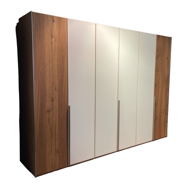 Voglauer - Drehtürenschrank V Alpin Korpus Eiche Altholz Front Glas Optiwhite Weiß Griffe Edelstahl Gebürstet Mit Spiegel Und Beleuchtung - 1