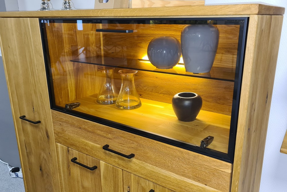 Natura - Highboard Savannah Wildeiche Massiv mit Beleuchtung - 2