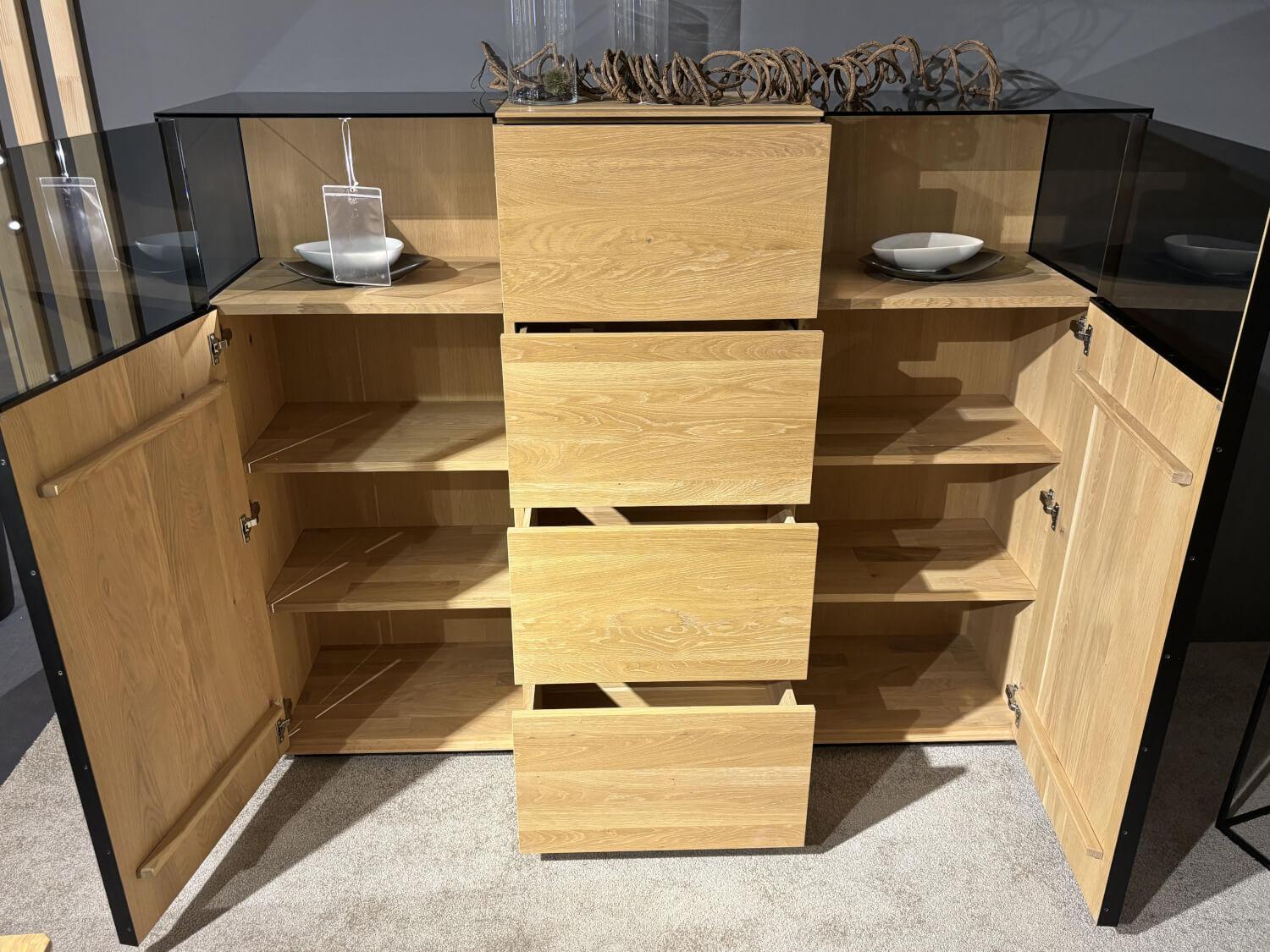 Wimmer - Highboard Terso Rustikale Asteiche Bianco Massiv Geölt Glas Dunkel Mit LED Beleuchtung - 3