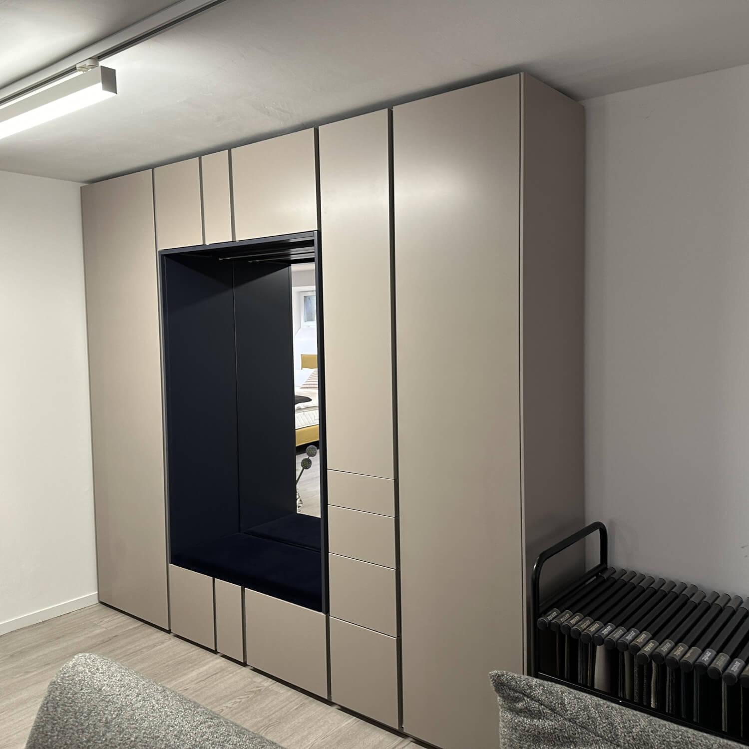 Schönbuch - Schrank Stripes Kieselstein 59 Grau Und Nachtblau 51 Blaugrau Lackiert Sitzbankpolster Nachtblau - 3