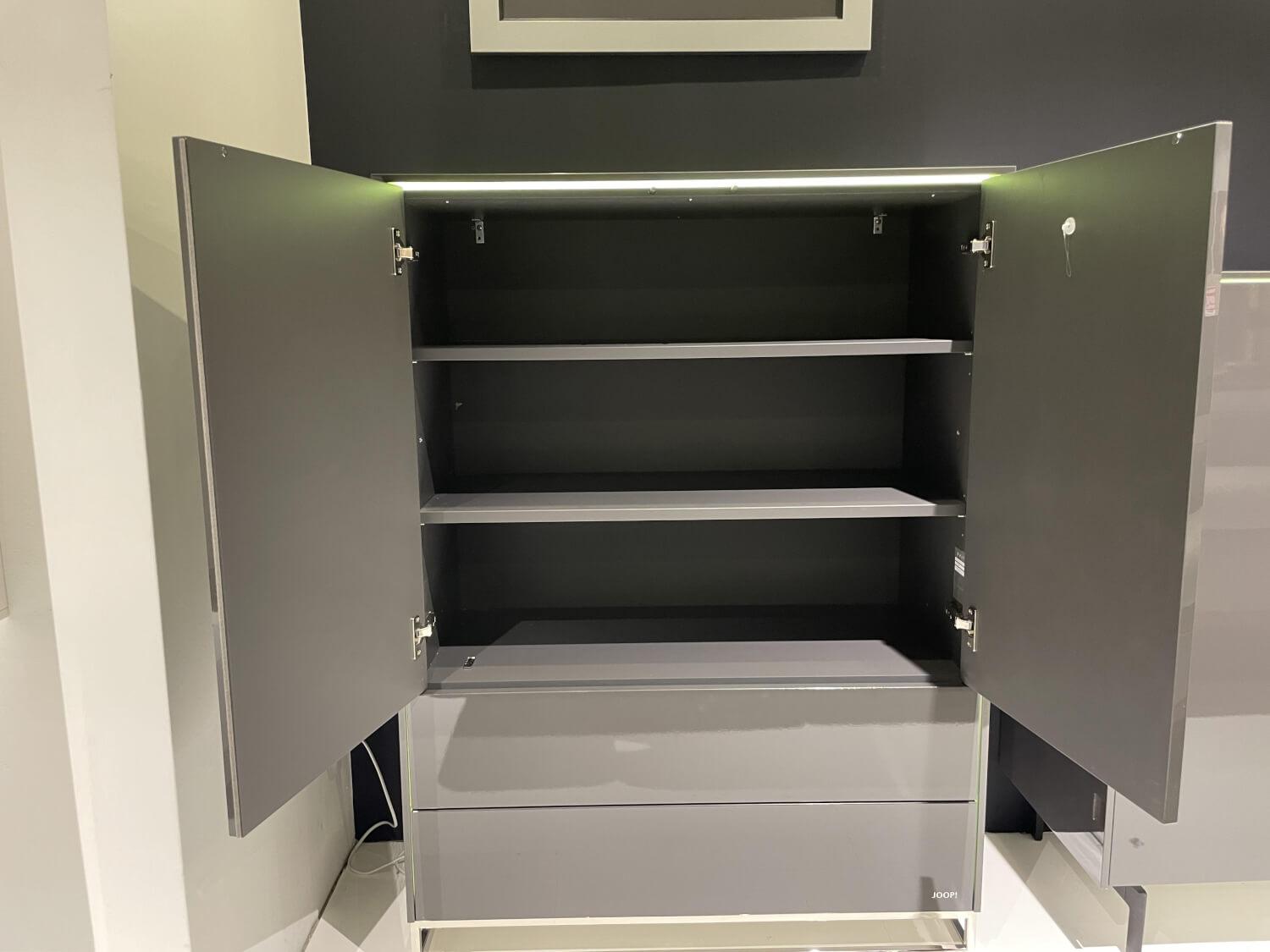 JOOP! - Highboard Gloss Cubic 72182 Front Und Korpus Schiefergrau Grau Hochglanz Kufe Chrome Mit Beleuchtung - 4