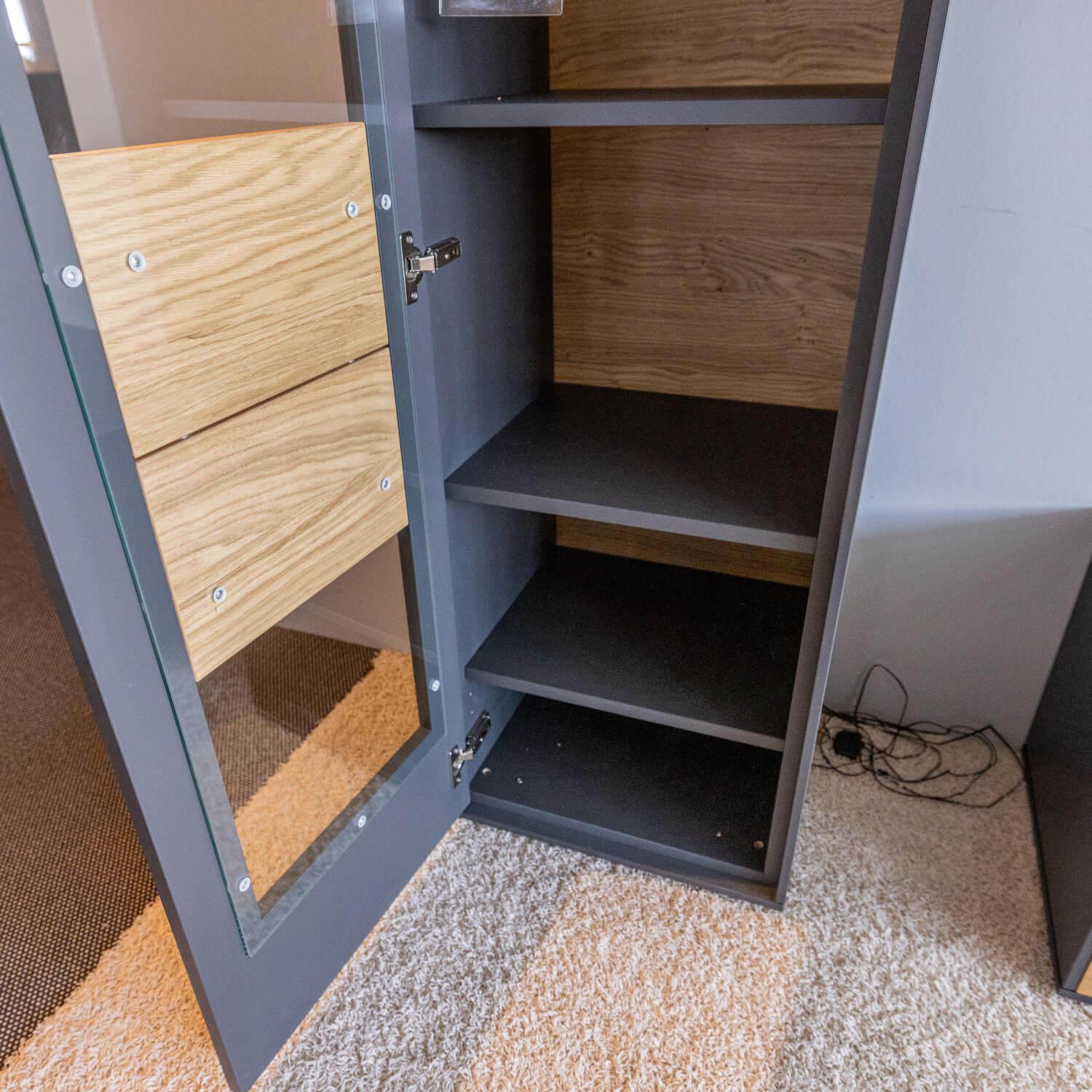 WK Wohnen - Wohnwand Wk 440 Lavato Und Vitrine 440 Balkeneiche Lack Schiefergrau Grau Matt Inklusive Beleuchtung - 9