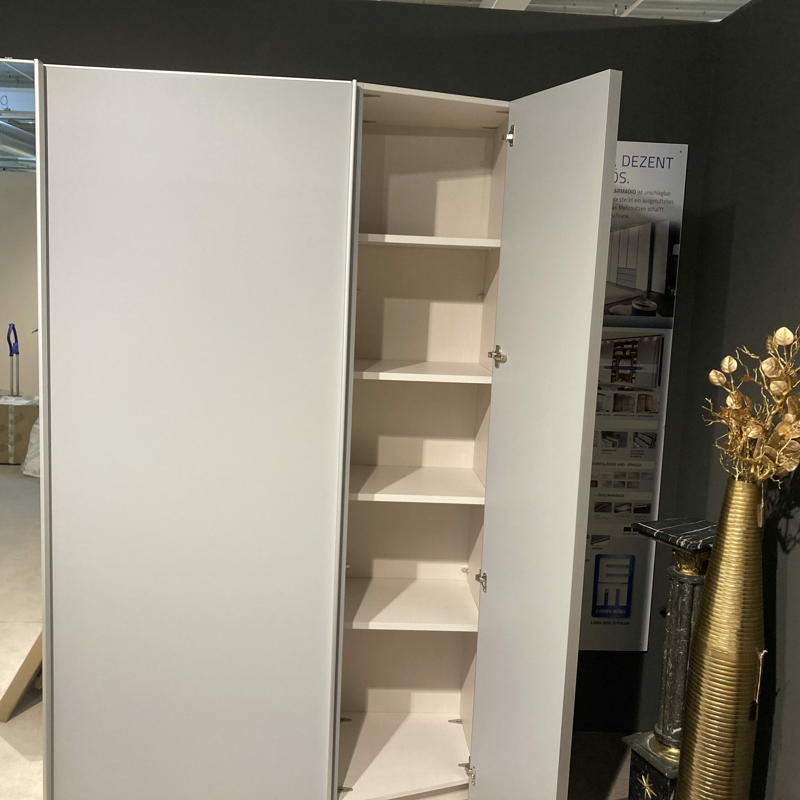 Staud - Schwebetürenschrank EM Armadio Dekor Hellgrau Mit Spiegel Griffe Schmal Aluminium Matt - 3