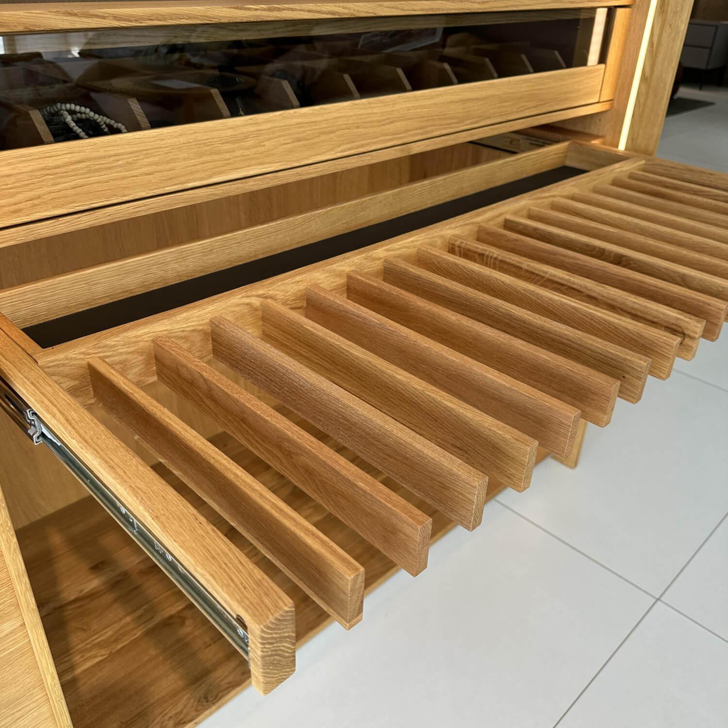 Team 7 - Schwebetürenschrank Lunetto Eiche Naturöl Glas Naturweiß Matt mit Innenbeleuchtung - 8