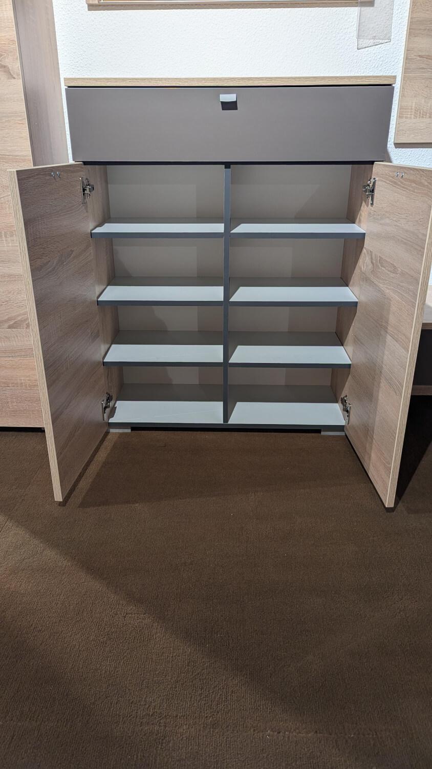 Wittenbreder - Garderobe Multi Color Una Bardolino Eiche Dekor Absetzung Lava Dekor Grau - 4