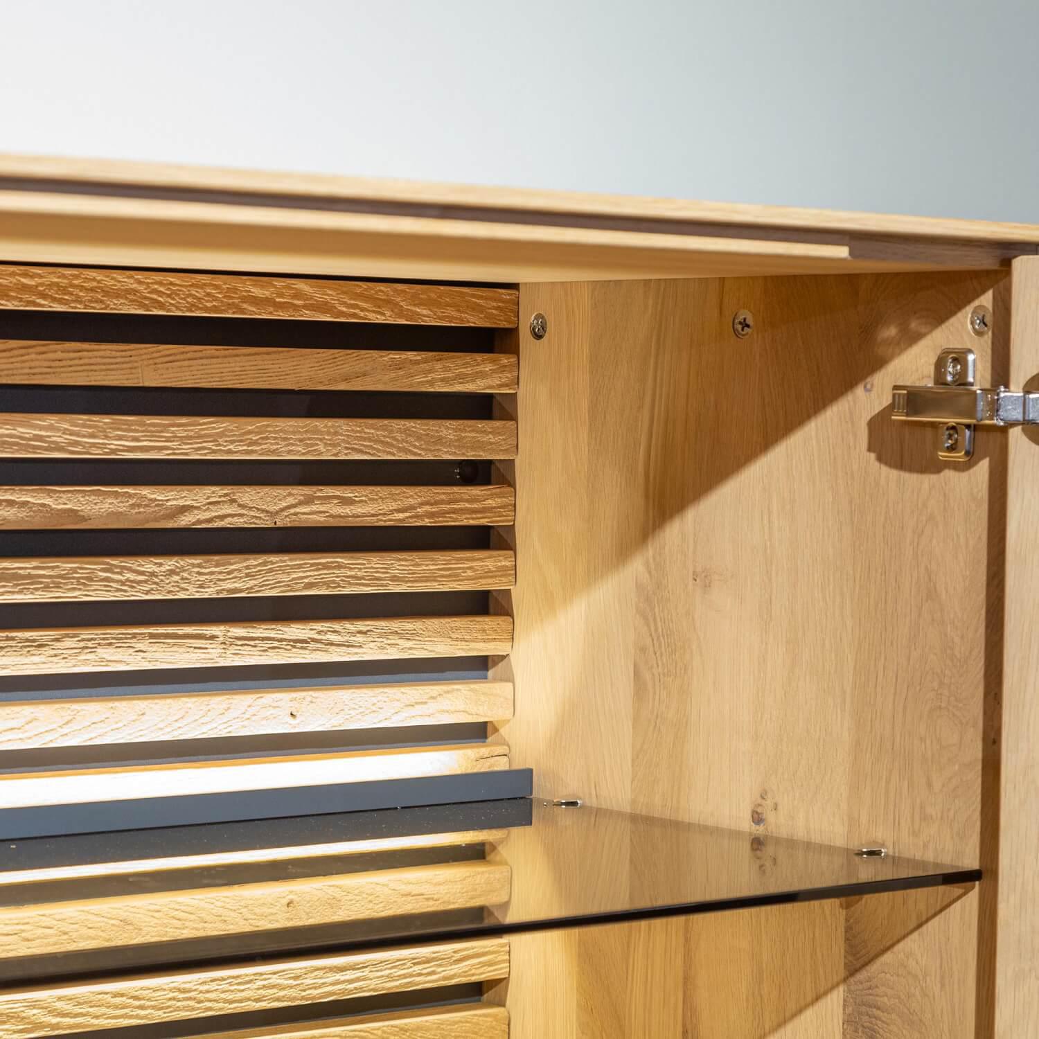 Schöner Wohnen-Kollektion - Highboard Yonna 7102 Kerneiche Natur Gebürstet Inklusive Beleuchtung - 7