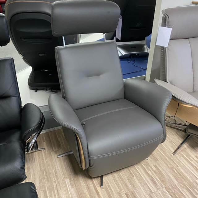 IMG - Sessel Modell Space Leder Prime 316 Grey Gestell Stern Chrom mit manueller Relaxfunktion - 6