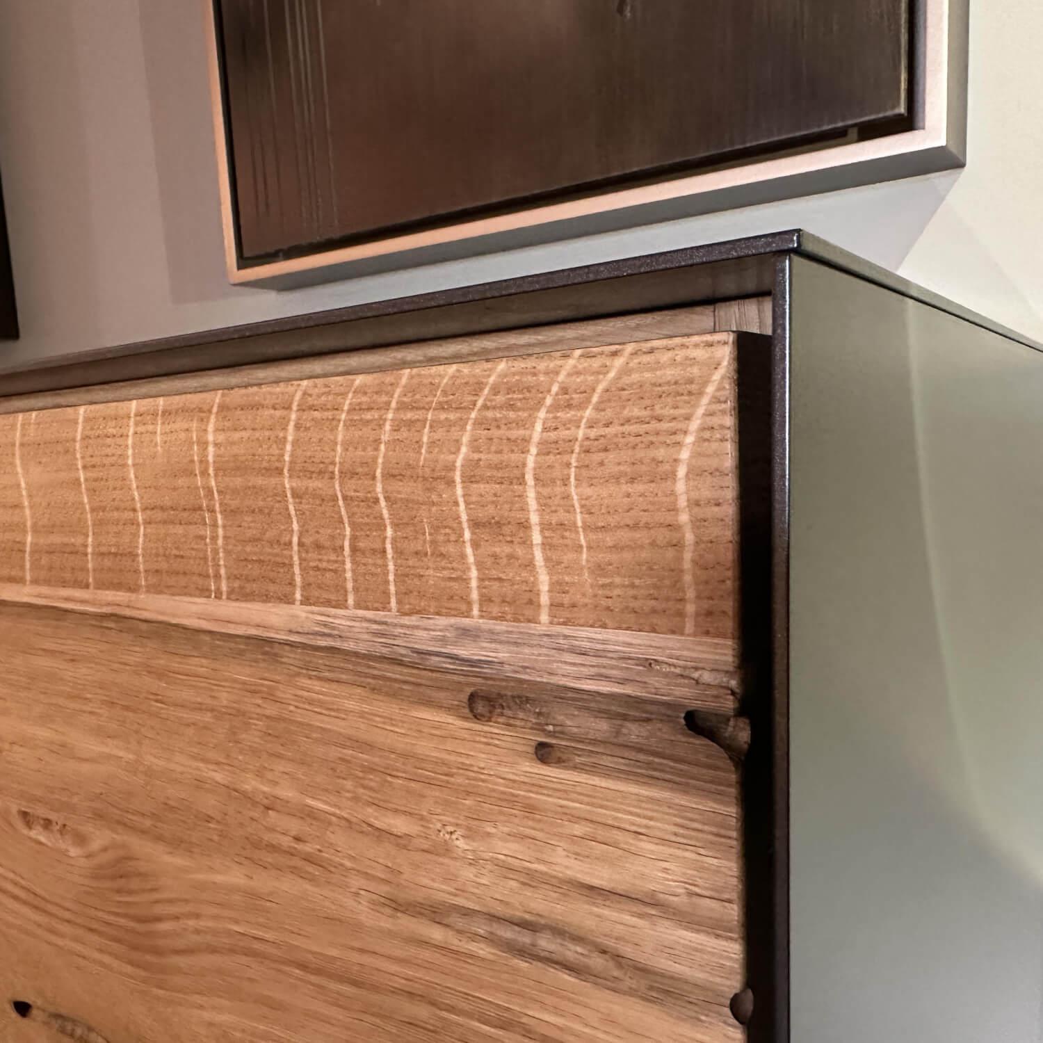 Riva1920 - Kommode Rialto Front Briccola Pfahlholz Aus Venedig Korpus Eisen Lackiert Mit 2 Türen - 4