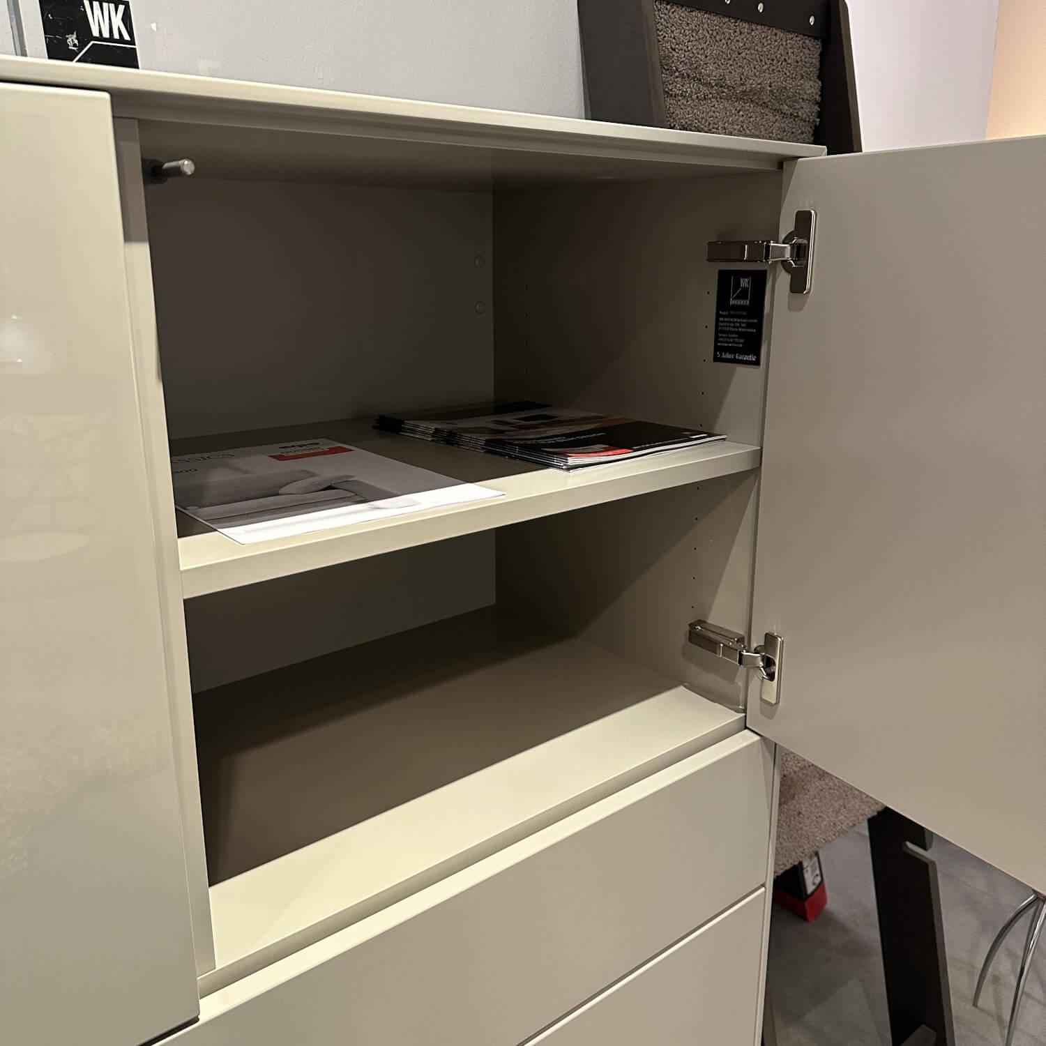 WK Wohnen - Highboard WK 419 Intono Lack Muschelgrau Rahmengestell Schwarz Pulverbeschichtet - 3