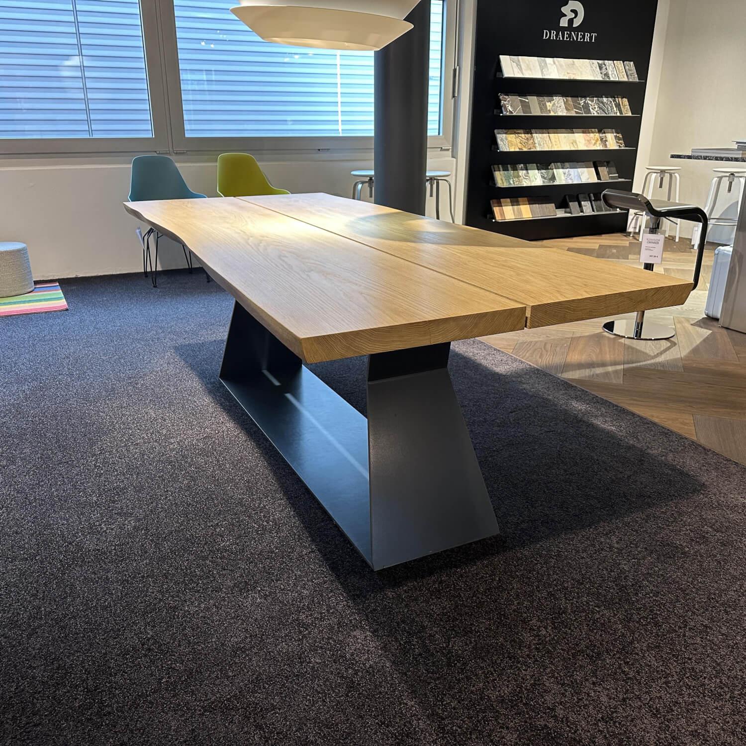 Riva1920 - Esstisch Bedrock Massivholz Eiche Geölt Gestell Eisen Lackiert Schwarz - 5