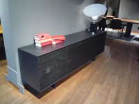 kommoden-sideboards-riva1920-kommode-rialto-fly-eiche-vulcano-korpus-innen-nussbaum-geoelt-181-42